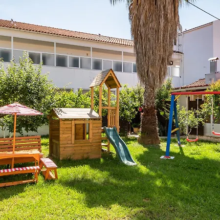 Konstantina 4*