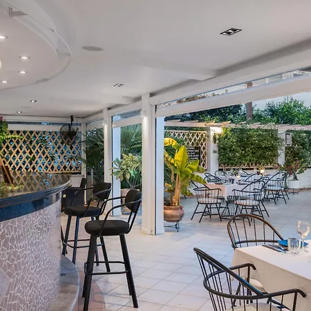 Konstantina 4*