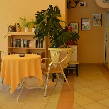 Konstantina 4* Kávos