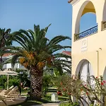 Konstantina מלון דירות