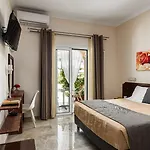 Ξενοδοχείο με διαμερίσματα ενοικιαζόμενα κωνσταντίνα 4*
