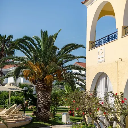 Konstantina Aparthotel