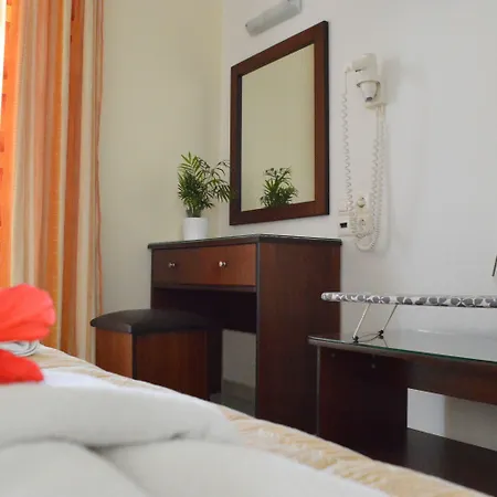 Konstantina Aparthotel 4*