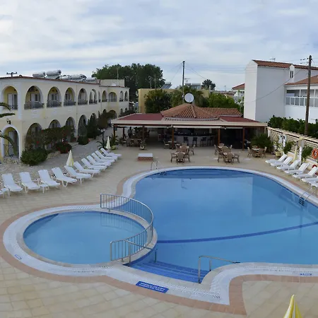 Aparthotel Konstantina Kávos