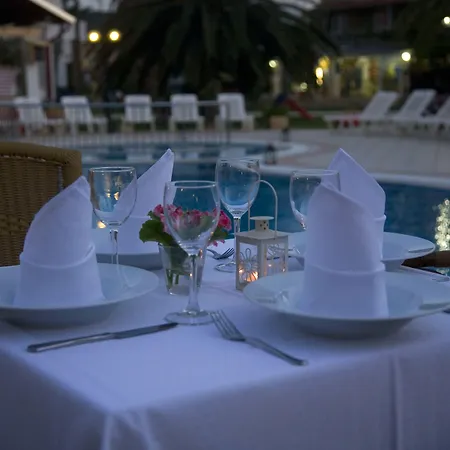 Aparthotel Konstantina 4*