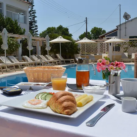 Konstantina Aparthotel 4*