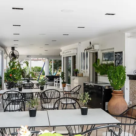 Appart hôtel Konstantina Kávos