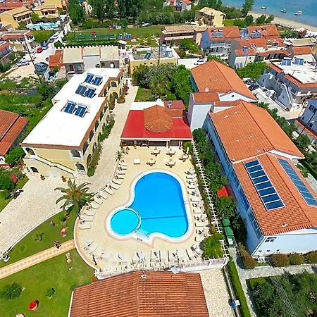 Konstantina Aparthotel Kávos