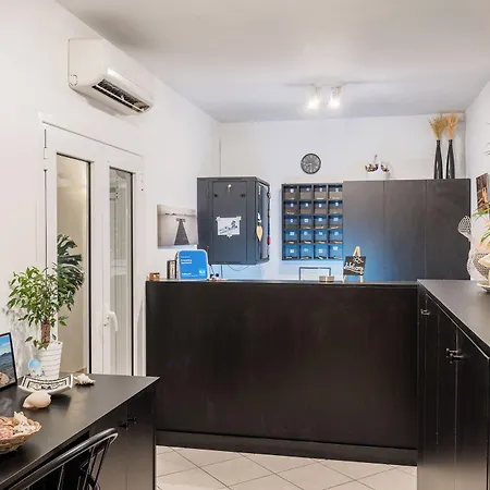 Konstantina 4* קאבוס