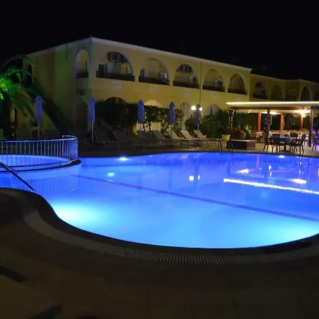 Konstantina Aparthotel
